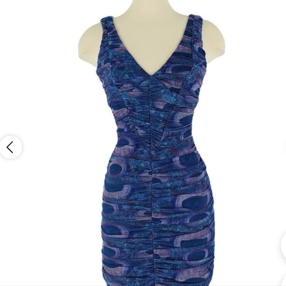 bebe Peacock Ruched Bodycon Dress without tags Size Small